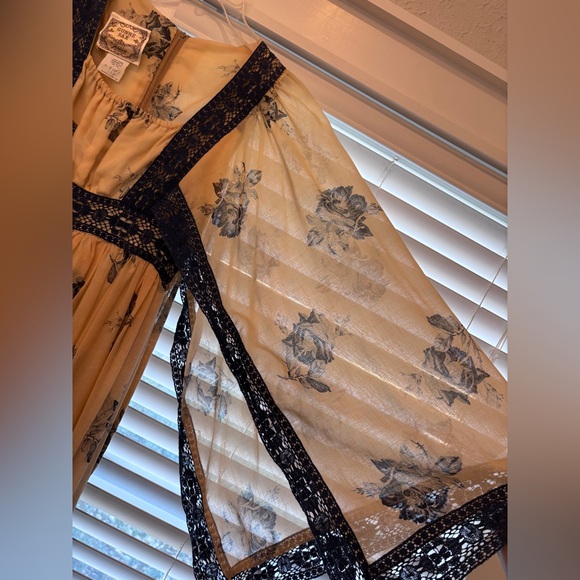 Gunne Sax Vintage Floral Maxi Dress with Navy Accents - Picture 6 of 16